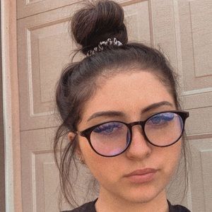 Meet your Posher, Kadence